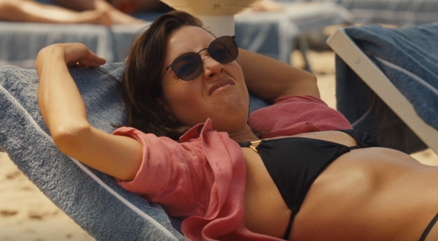 βιώσιμος τουρισμός - Aubrey Plaza as Harper Spiller