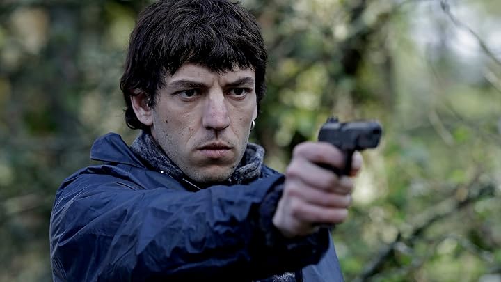 Σειρά Patria - DREAM ON-line - Ο Χοσέ Μαρί στην ETA - κρατάει πιστόλι